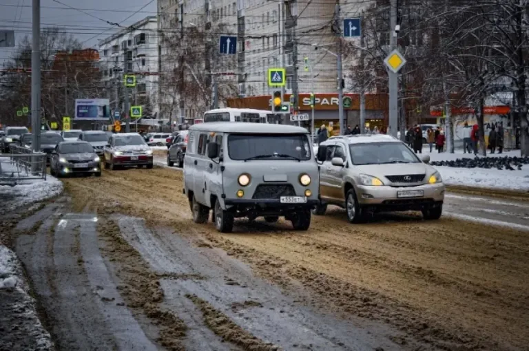 Продажи подержанных авто в Томской области замедлили рост